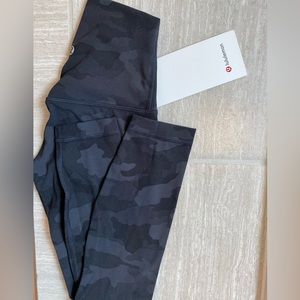 Lululemon align HR pant 25” black camouflage